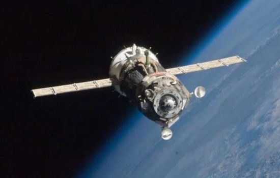 App para acessar câmera dos satélites