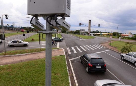 Evite Multas de Velocidade com o "Mapa de Radar Detector"